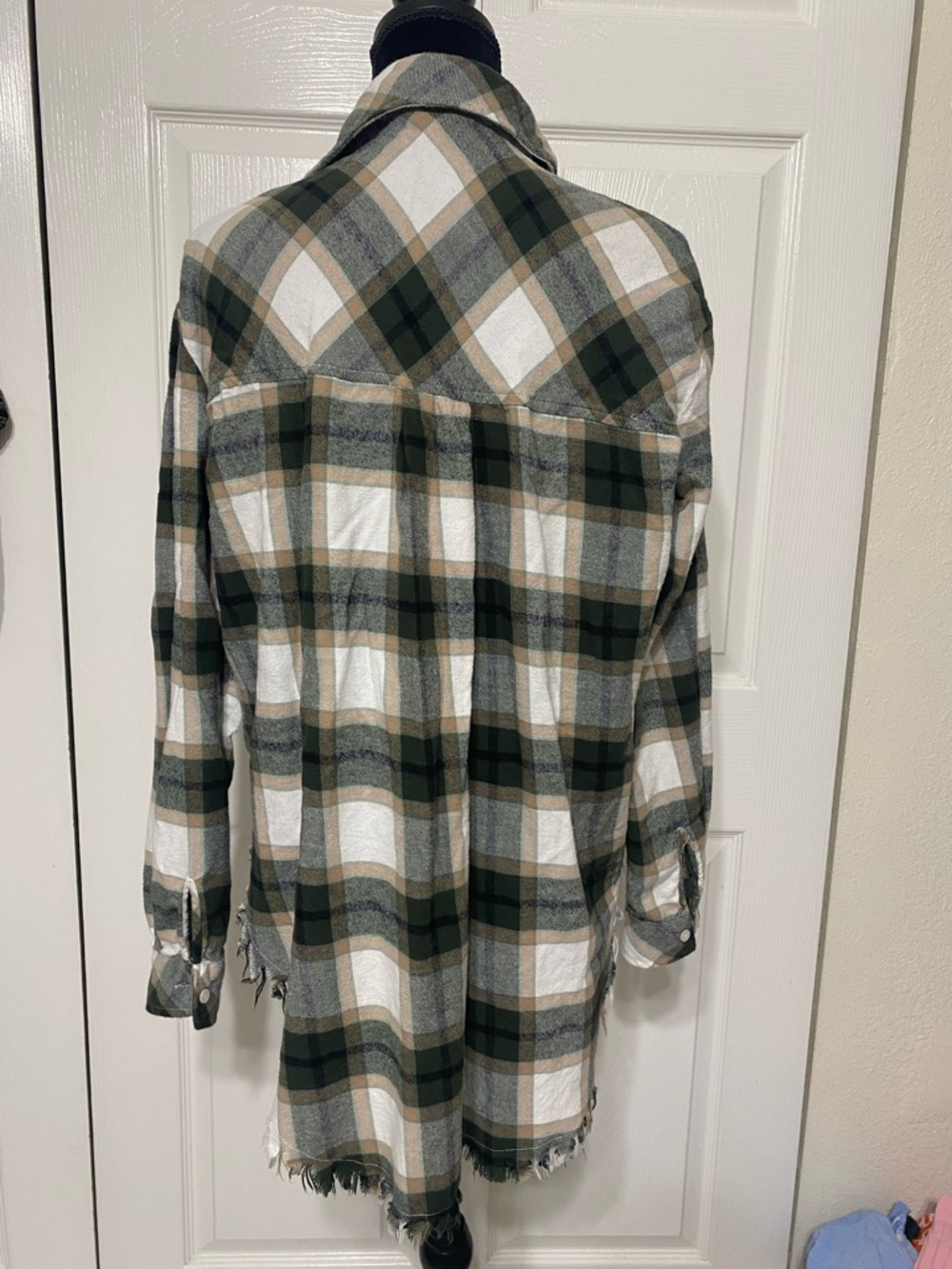 Mi Ami for Francesca’s button down flannel shirt plaid patter size M - Picture 2 of 5